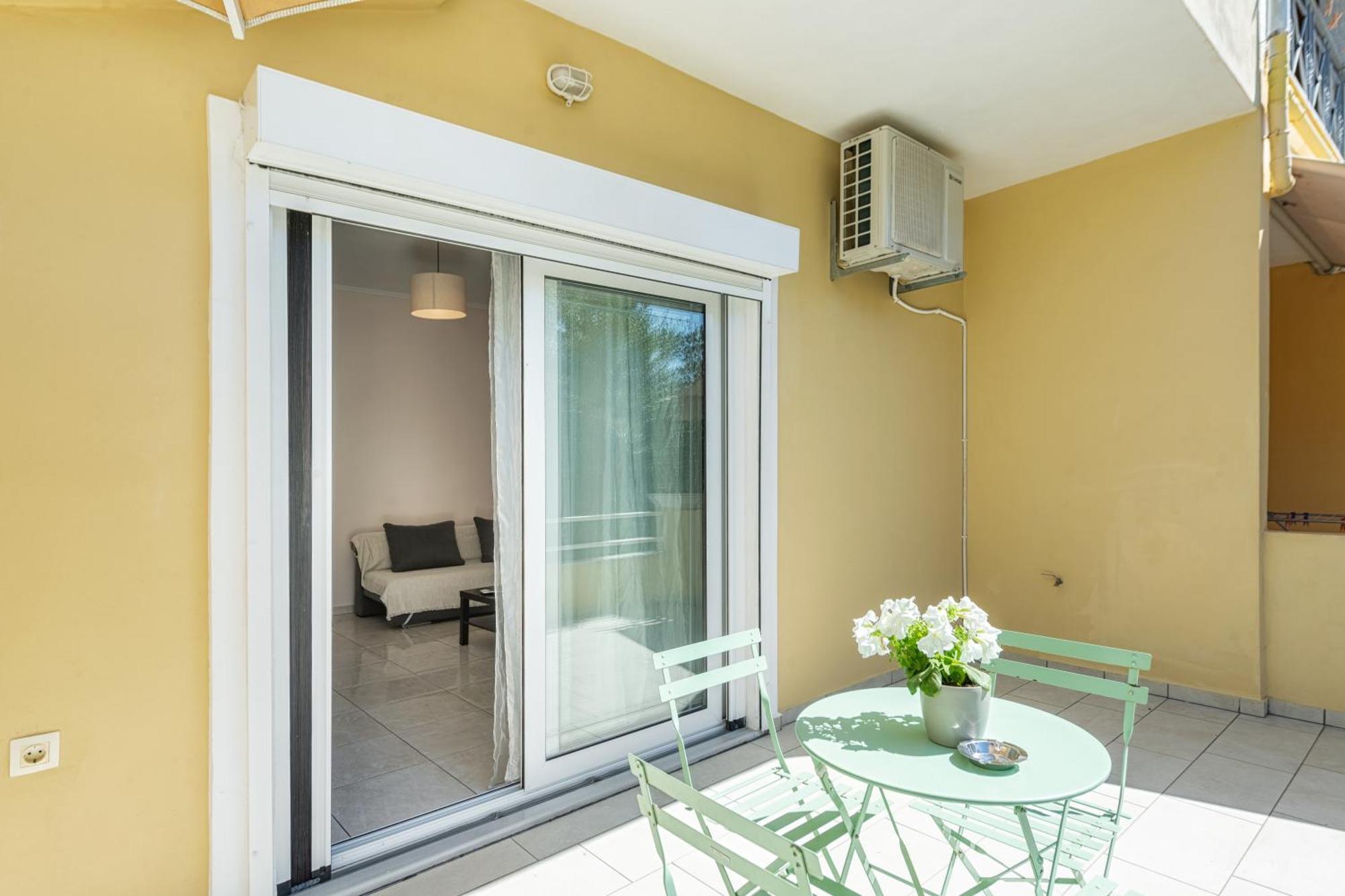 Lazaros Apartments Гувія Екстер'єр фото