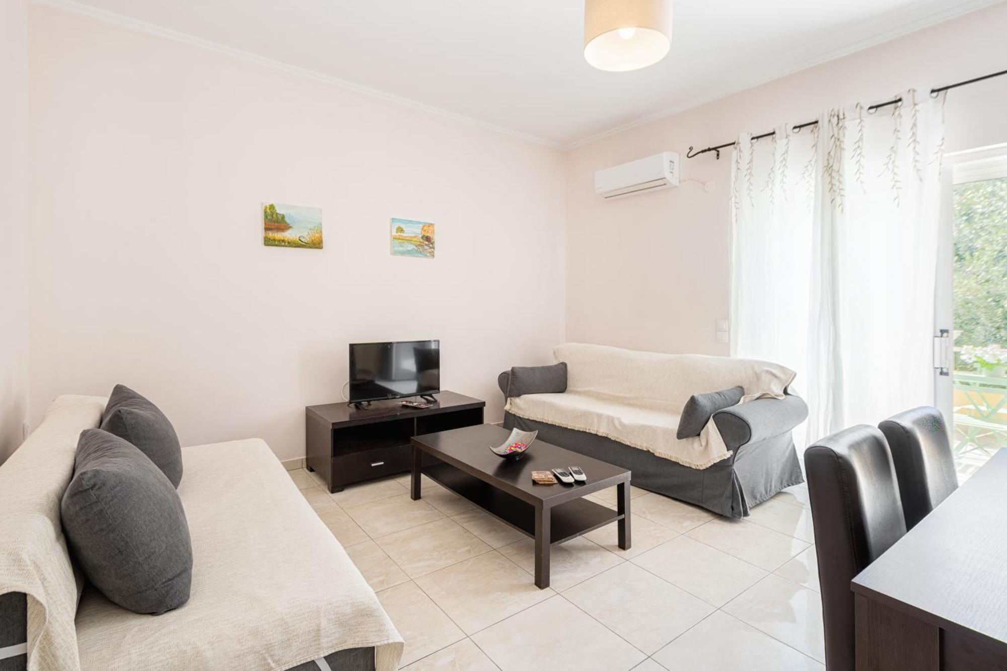Lazaros Apartments Гувія Екстер'єр фото